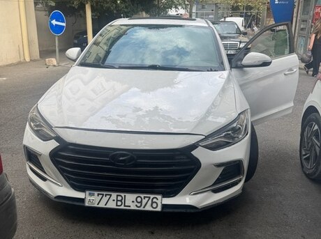 Hyundai Elantra 2017