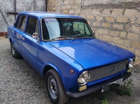 LADA (VAZ) 21011 1985