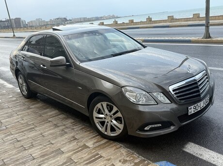 Mercedes E 220 2010