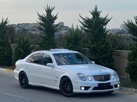 Mercedes E 240 2004