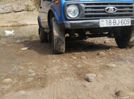 LADA (VAZ) Niva 1985