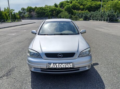 Opel Astra 2003