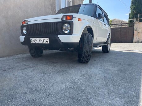 LADA (VAZ) Niva 2012