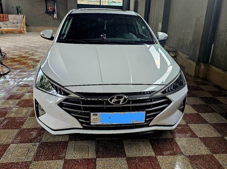 Hyundai Elantra 2019