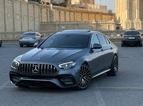 Mercedes E 300