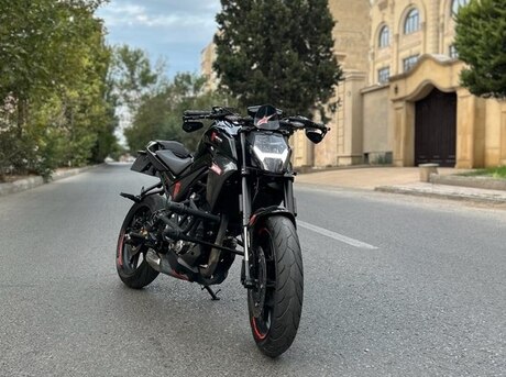 CFMOTO 250 NK 2023