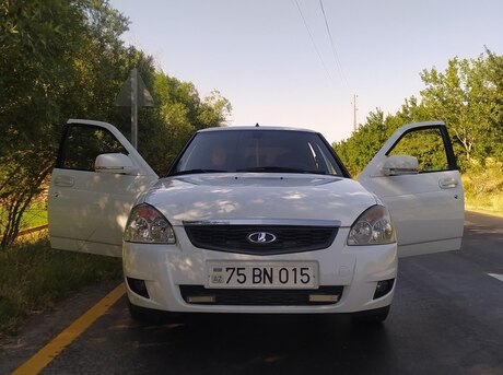 LADA (VAZ) Priora 2015