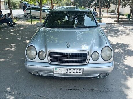 Mercedes E 220 1997