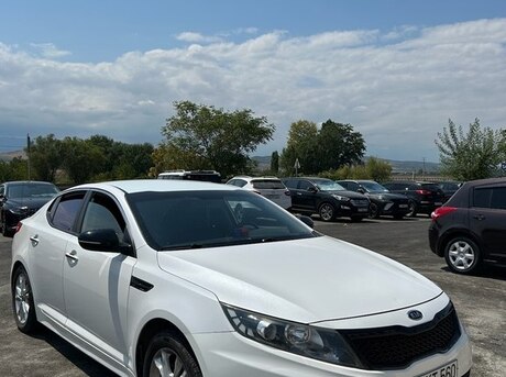 Kia K5 2011