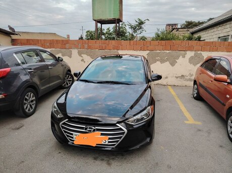 Hyundai Elantra 2017