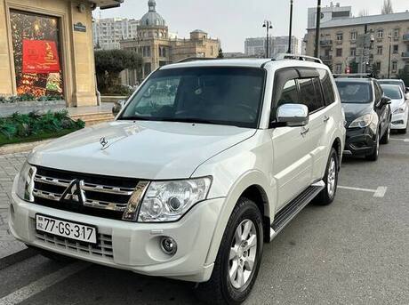 Mitsubishi Pajero 2011