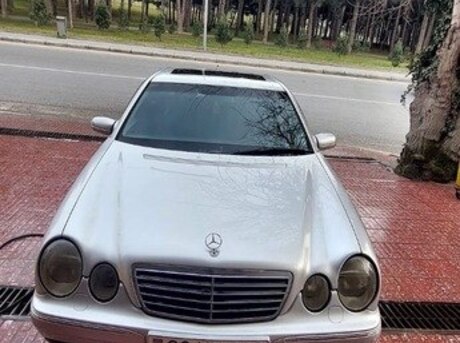 Mercedes E 270 2000