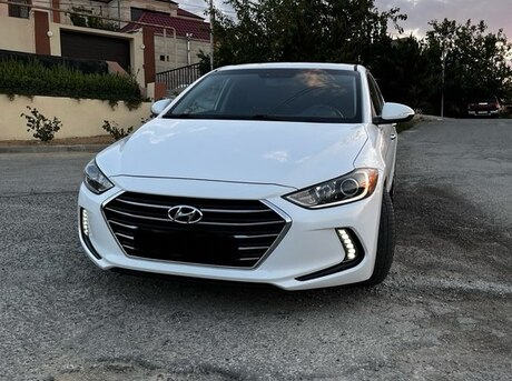 Hyundai Elantra 2016