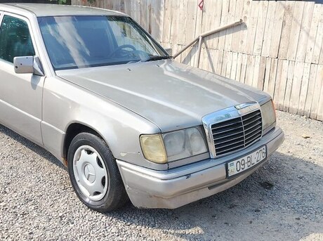 Mercedes E 250 1993
