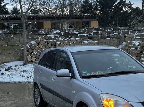 Kia Rio 2005