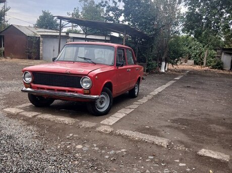 LADA (VAZ) 21011 1982