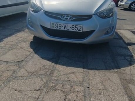 Hyundai Elantra 2011