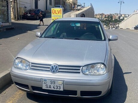 Volkswagen Golf 2003