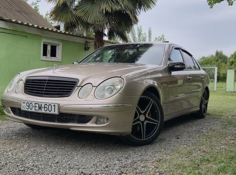 Mercedes E 220 2003