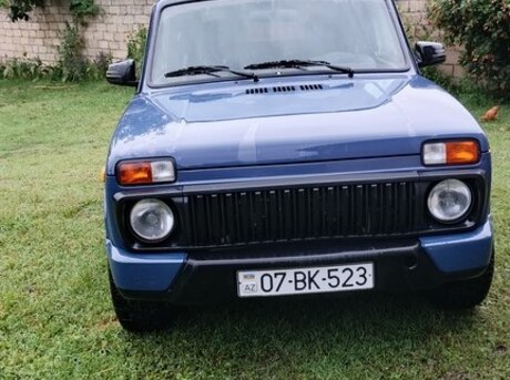 LADA (VAZ) Niva 2015