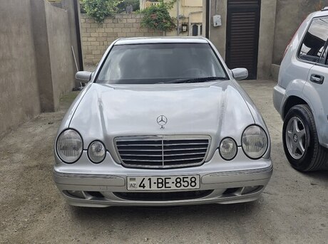 Mercedes E 270 2000