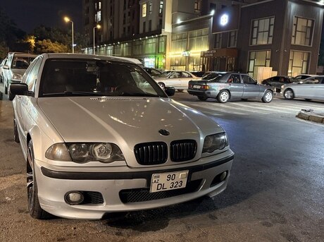 BMW 323 1998