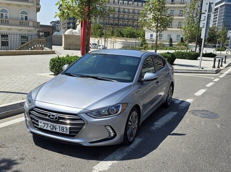 Hyundai Elantra