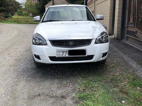 LADA (VAZ) Priora 2017