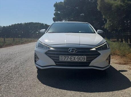 Hyundai Elantra 2019
