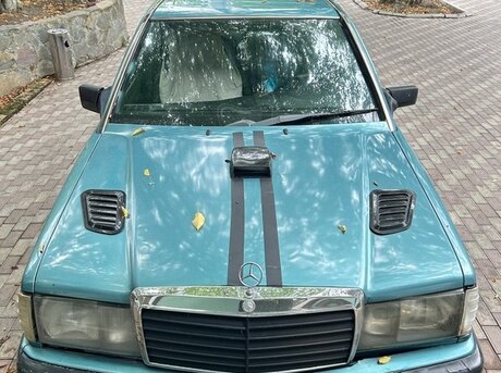 Mercedes 190 1990