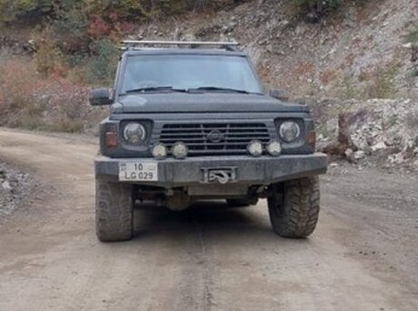 Nissan Patrol 1989