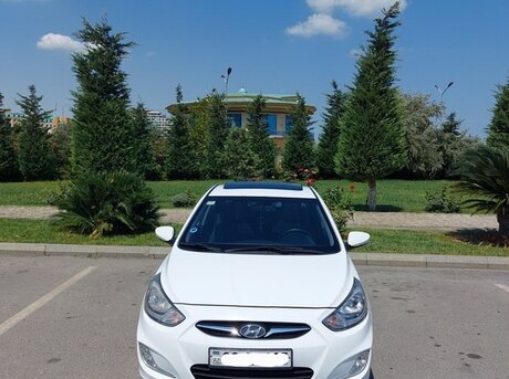 Hyundai Accent 2012