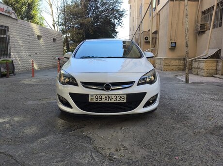 Opel Astra 2013