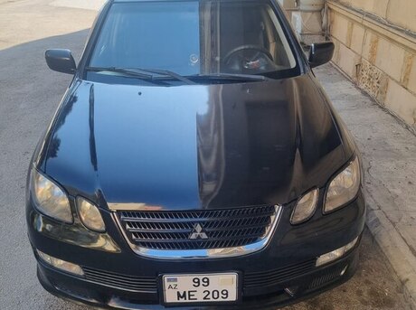 Mitsubishi Airtrek 2002