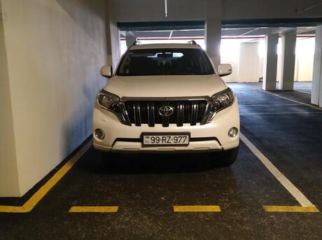 Toyota Land Cruiser Prado 2013