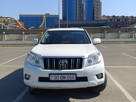 Toyota Land Cruiser Prado 2012