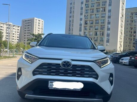 Toyota RAV4 2021