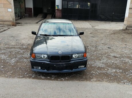 BMW 320 1995