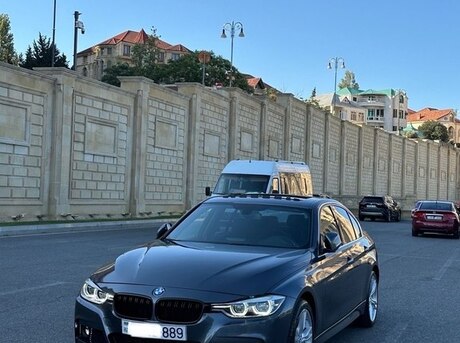 BMW 330 2018