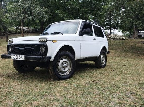 LADA (VAZ) Niva 2009