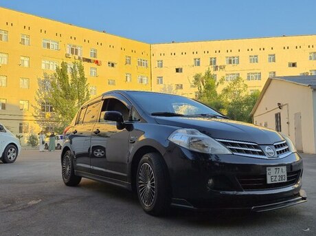 Nissan Tiida 2011