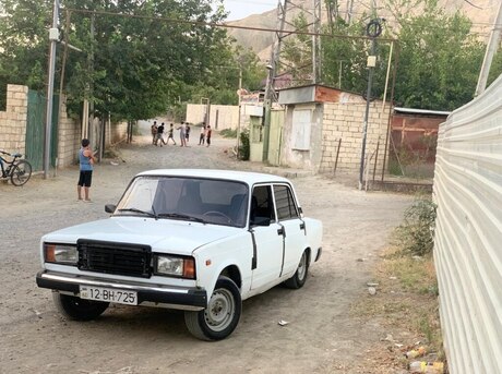 LADA (VAZ) 2107 2005
