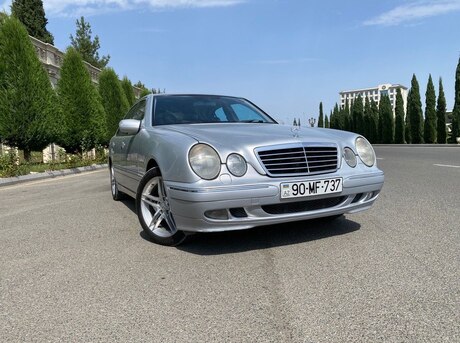 Mercedes E 240 2000