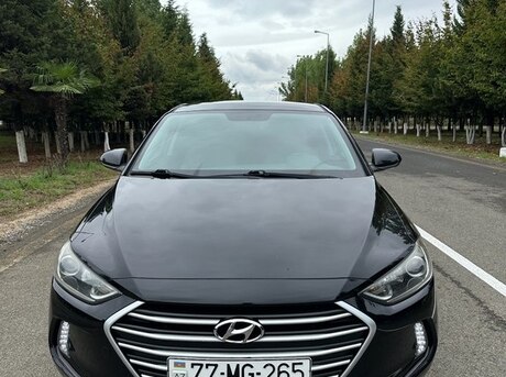Hyundai Elantra 2016