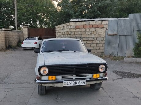 GAZ 24 1987
