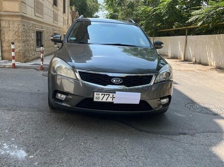 Kia  2011