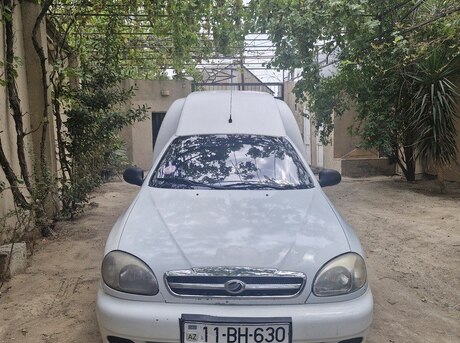 Daewoo Lanos 2011