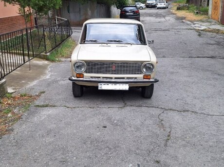 LADA (VAZ) 21011 1982