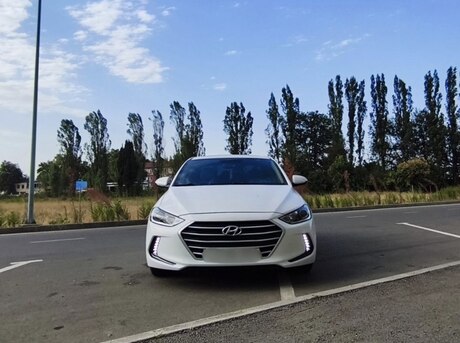 Hyundai Elantra 2018