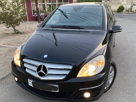 Mercedes B 200 2010